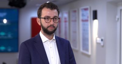 Polskie firmy wciąż angażują się w dekarbonizację. Dynamika takich inwestycji jednak spada