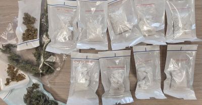 Policjanci zabezpieczyli ponad kilogram narkotyków